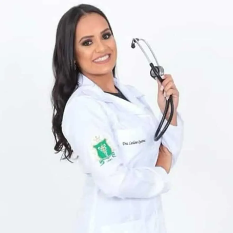 Retrato da fisioterapeuta Leilane Queiroz Martins